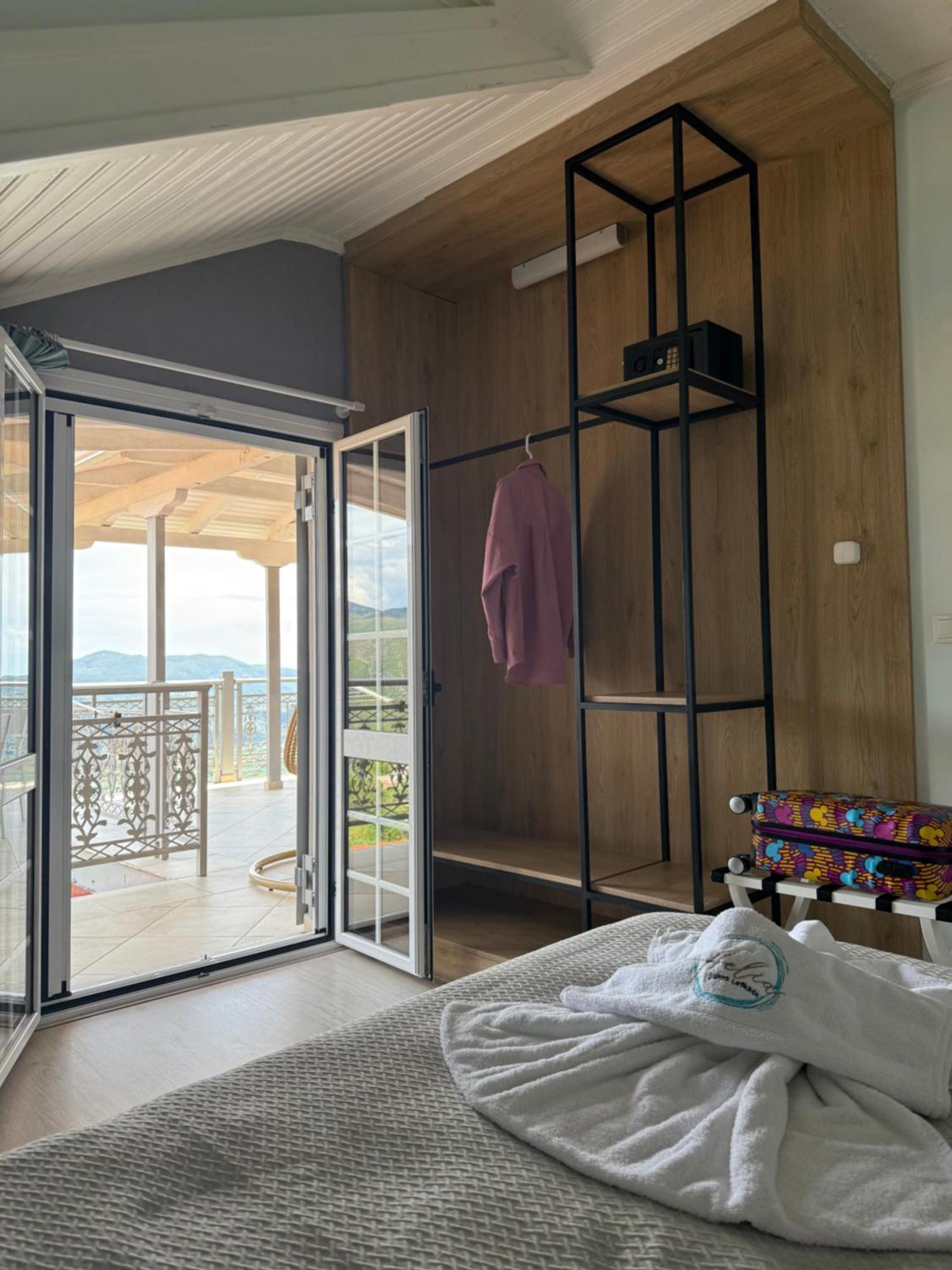 Aelia Suites Ágios Pétros Exterior foto